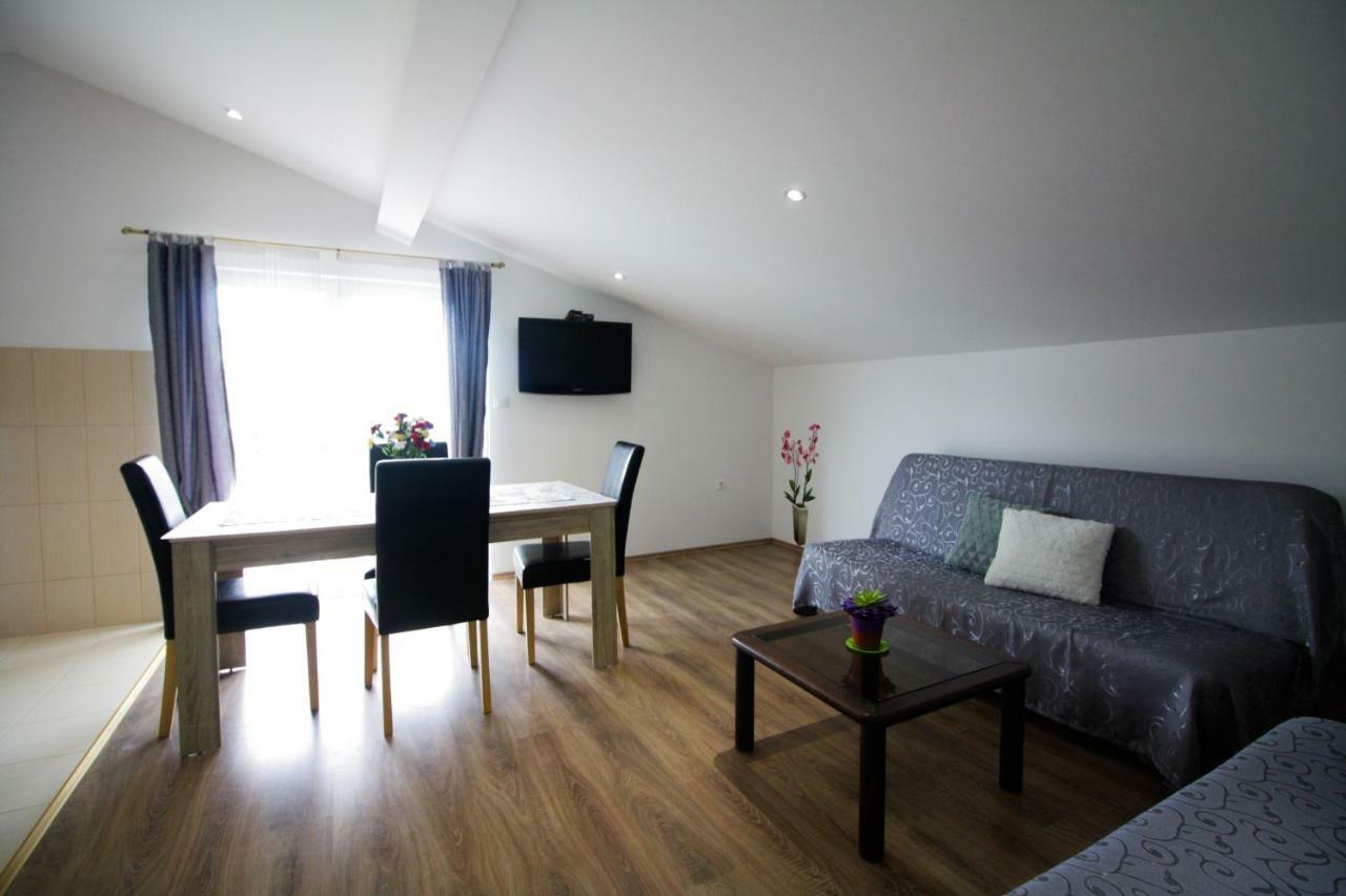 Sebi 300 M From Apartment